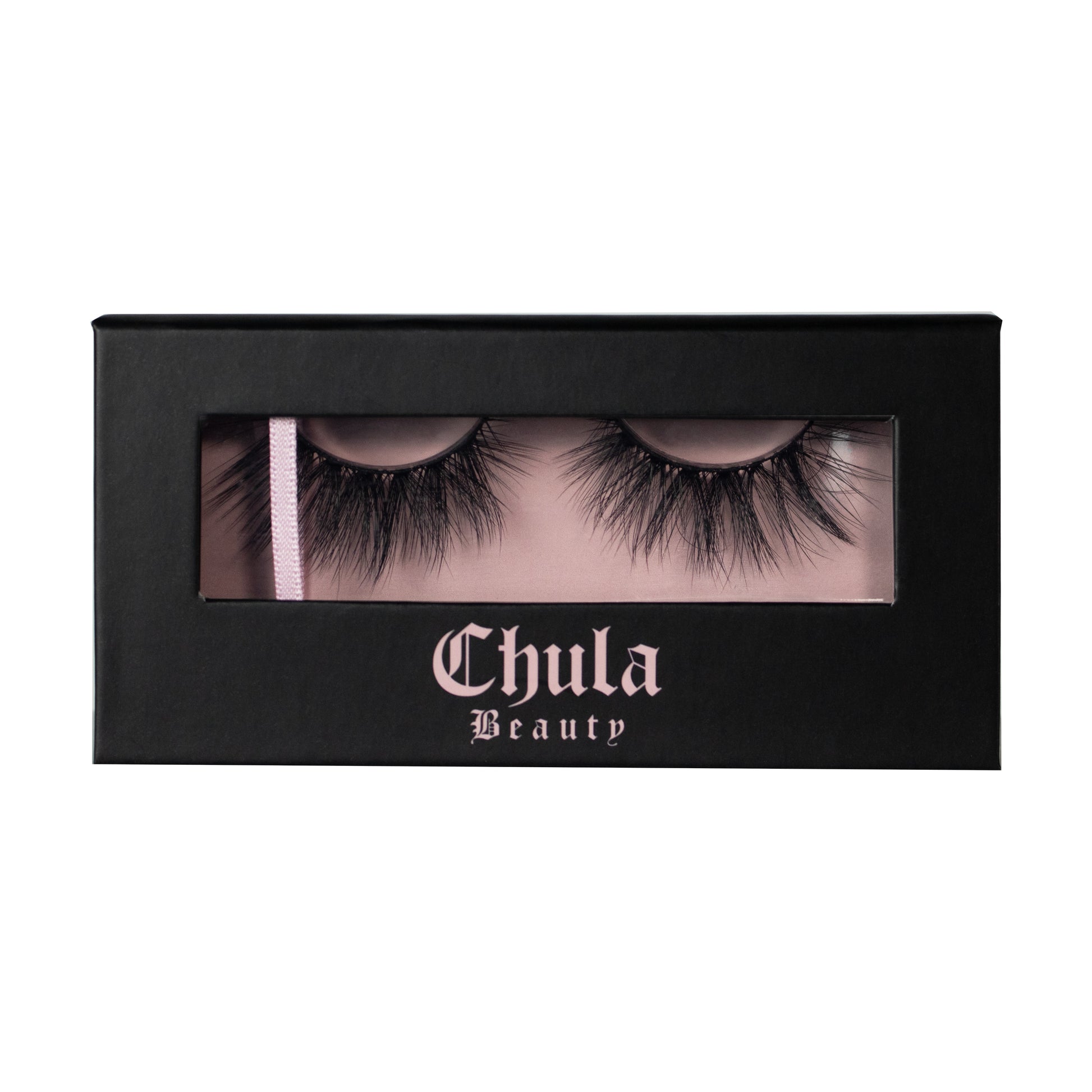 Chula Beauty Luxury Silk Lashes in style "Chacalosa" Vegan, cruelty-free, real silk that is comfortable and weightless on the eyes.